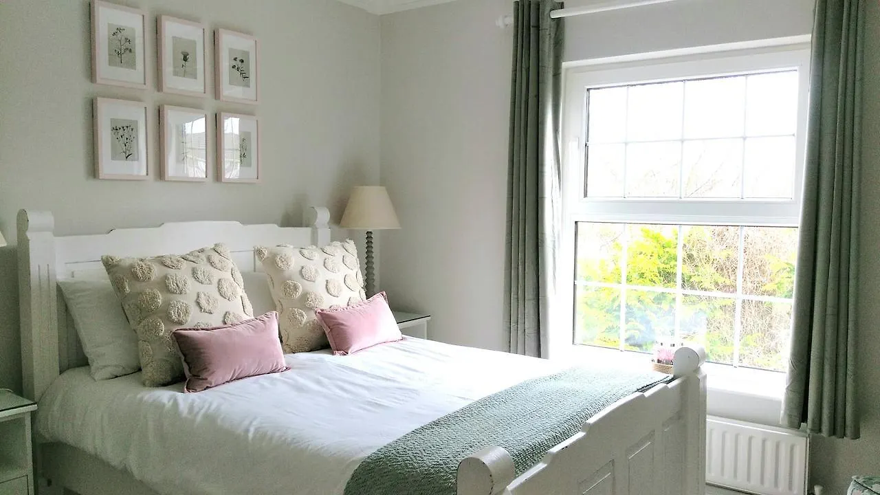 Balally House Shannon 3*,  Irlanda