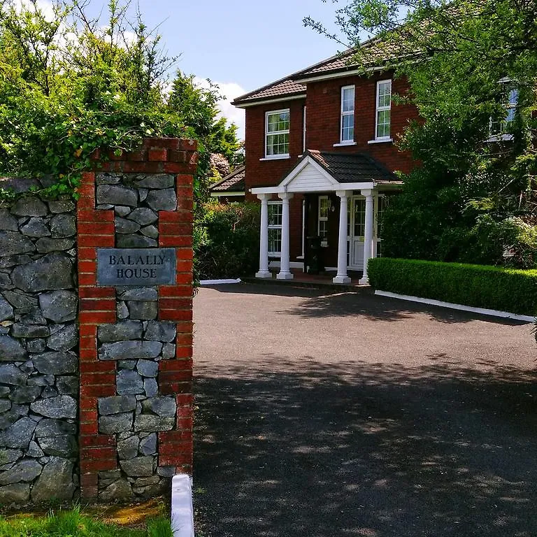 Balally House Bed and Breakfast Shannon Town